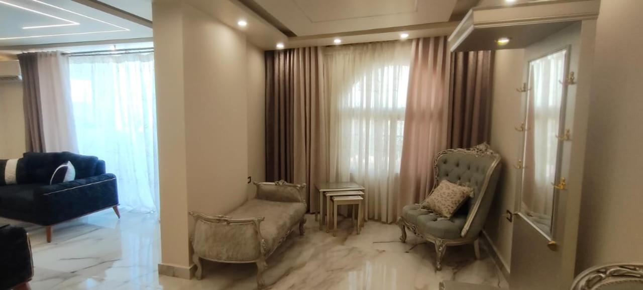 Elhana House